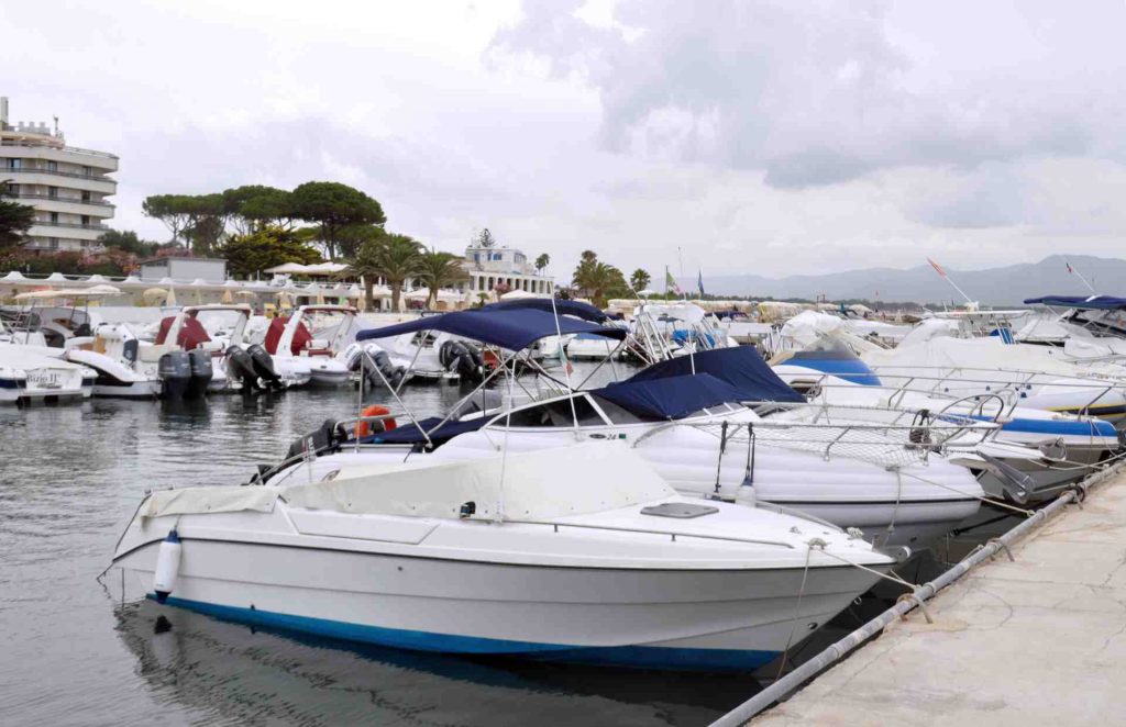 boats on the dock glidecoat marine ceramic coating 25